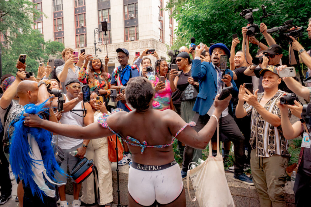 @crackheadbarneyandfriends and other social media influencers role-playing with baby oil.